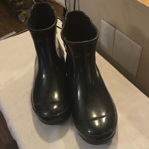 Sperry Slip In Black Ankle Rain Boots Size 10